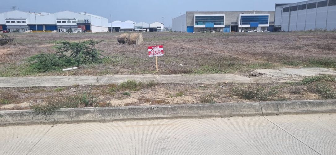 Lote en venta en La Sierrita, Barranquilla, 2000 m² · foto 2 de 6