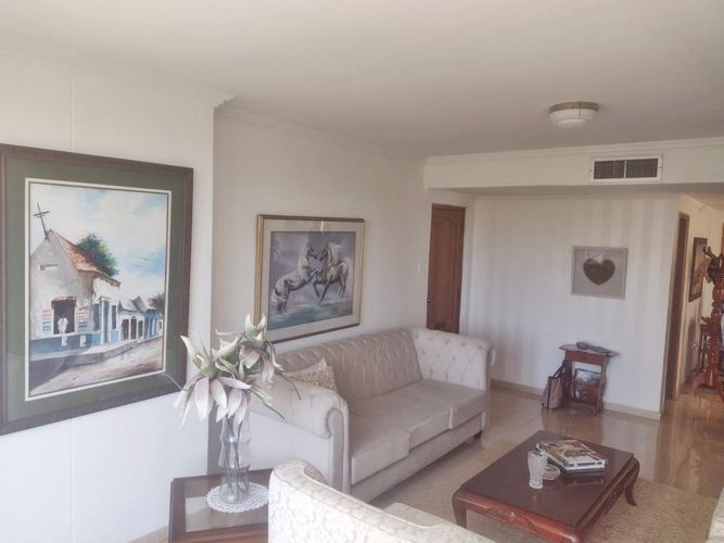 Apartamento en venta en Altos Del Prado, Barranquilla · foto 3 de 23