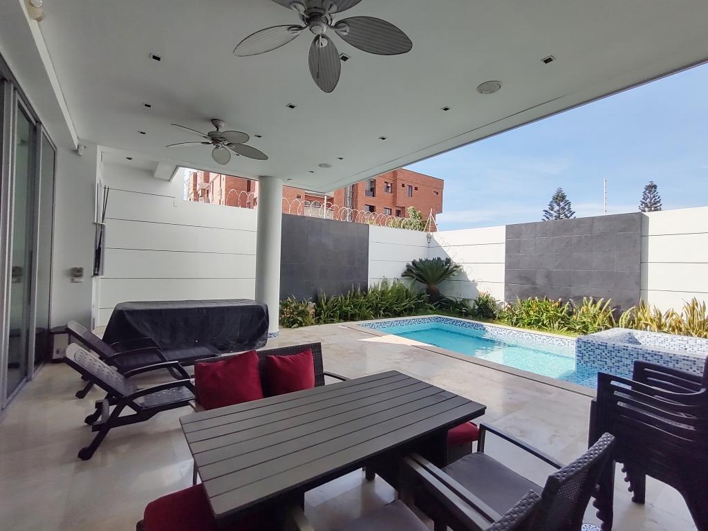 Casa en venta en Altos De Riomar, Barranquilla · foto 11 de 24