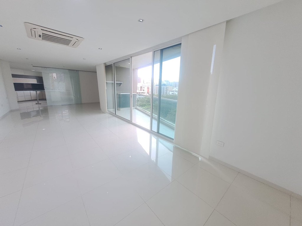 Apartamento en venta en Altos De Riomar, Barranquilla · foto 4 de 22