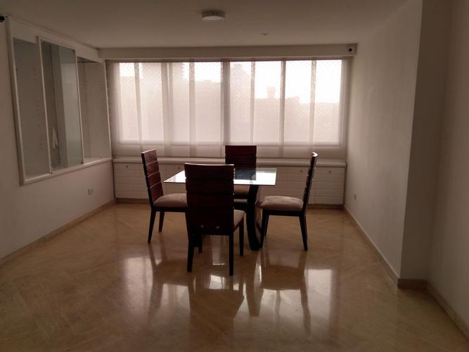 Apartamento en venta en Altos Del Prado, Barranquilla · foto 2 de 12