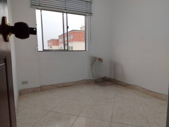 Apartamento de 3 alcobas en arriendo en Laureles, Medellín, 75 m² · foto 6 de 13