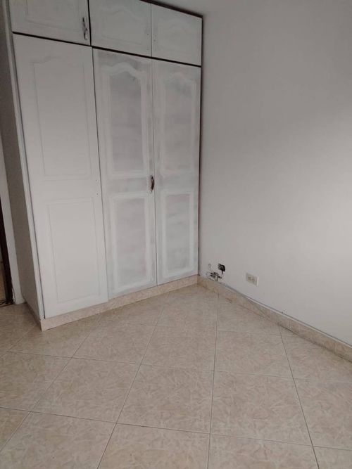 Apartamento de 3 alcobas en arriendo en Laureles, Medellín, 75 m² · foto 7 de 13