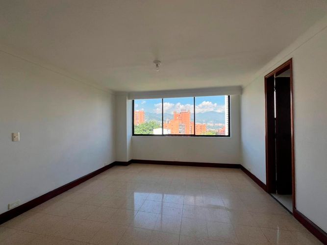 Apartamento de 3 alcobas en arriendo en El Poblado, Medellín, 135 m² · foto 11 de 15