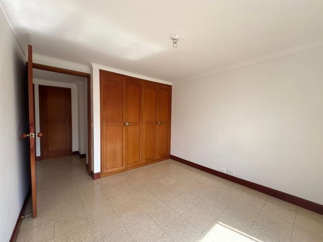 Apartamento de 3 alcobas en arriendo en El Poblado, Medellín, 135 m² · foto 13 de 15