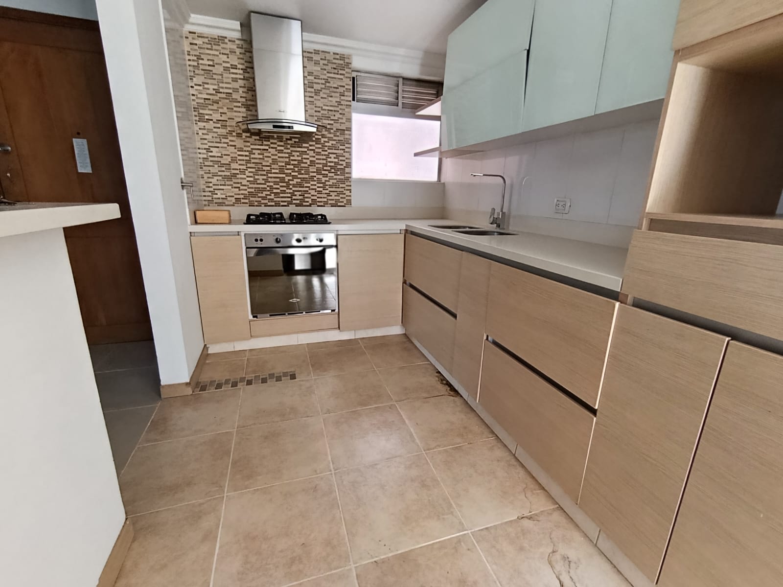 Apartamento en arriendo en Laureles, Medellín · foto 2 de 20