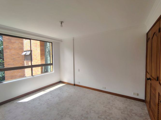 Apartamento de 3 alcobas en arriendo en El Poblado, Medellín, 173 m² · foto 8 de 16
