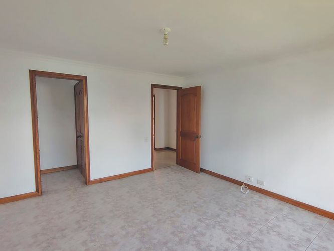 Apartamento de 3 alcobas en arriendo en El Poblado, Medellín, 173 m² · foto 9 de 16