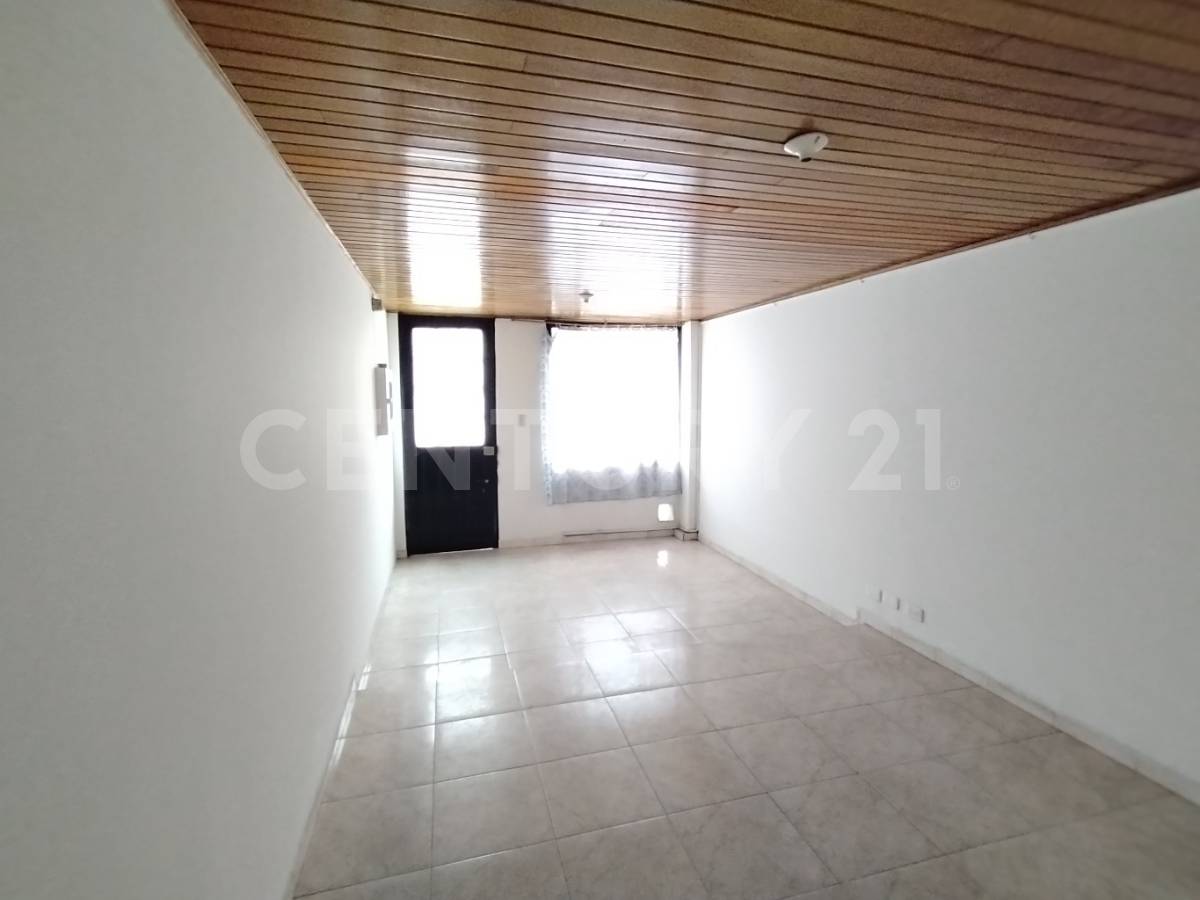 Casa en venta en Engativá, Bogotá · foto 2 de 20