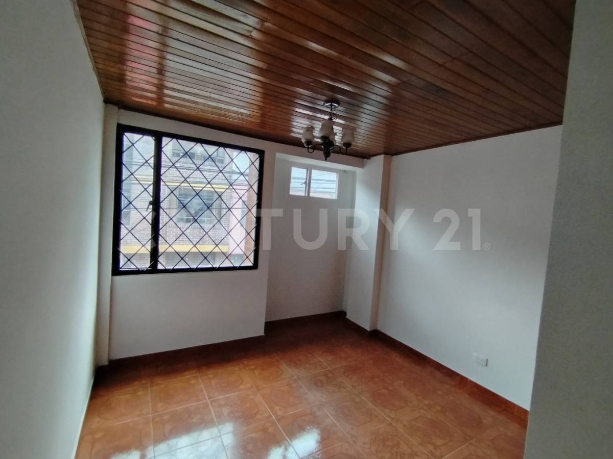 Casa en venta en Engativá, Bogotá · foto 8 de 20