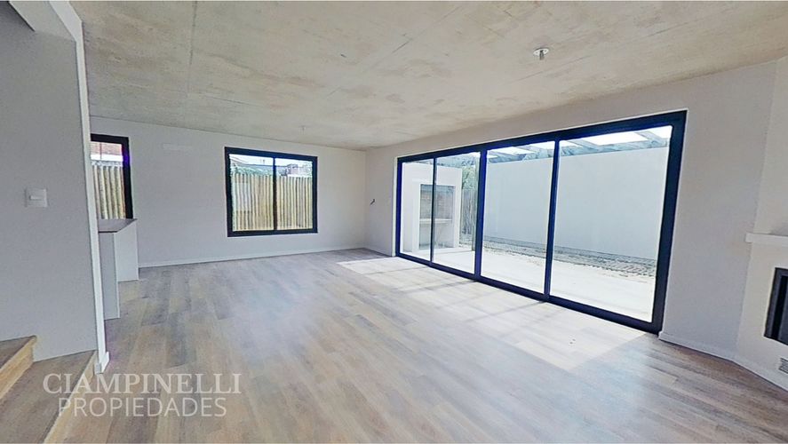 Casa 3 Dormitorios 2 Baños - Barra de Carrasco