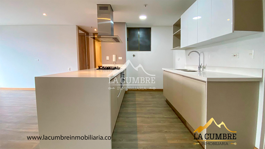 Apartamento de 2 alcobas en arriendo en Los Balsos, Medellín, 90 m² · foto 6 de 13