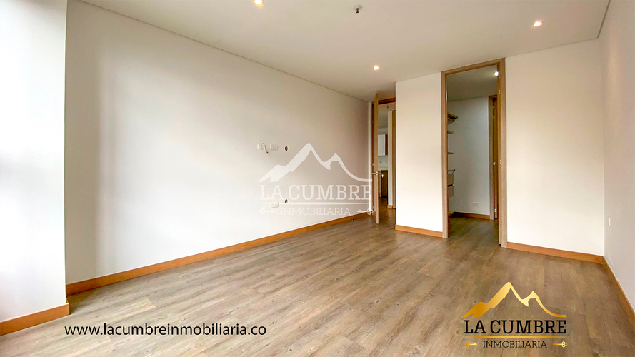 Apartamento de 2 alcobas en arriendo en Los Balsos, Medellín, 90 m² · foto 9 de 13