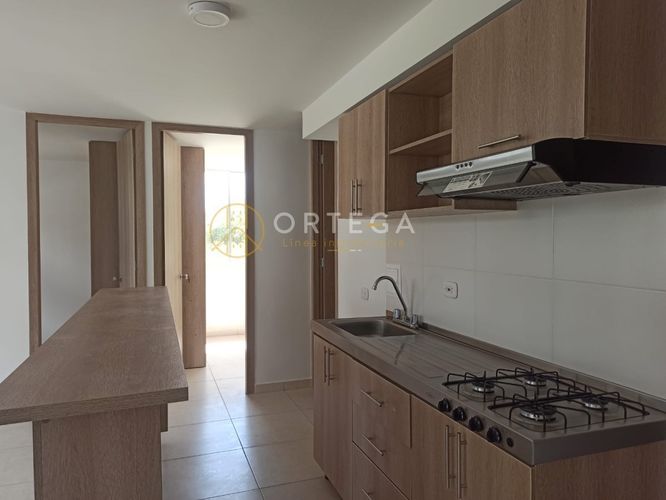 Apartamento de 3 alcobas en venta en Hacienda La Meseta, Girón, 53 m² · foto 2 de 17