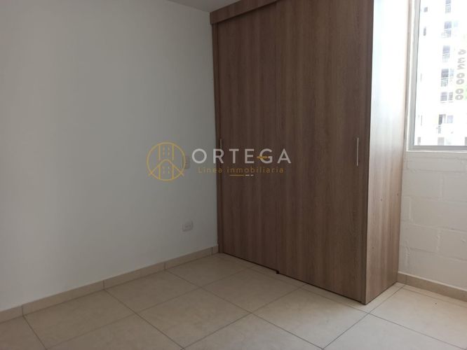 Apartamento de 3 alcobas en venta en Hacienda La Meseta, Girón, 53 m² · foto 6 de 17