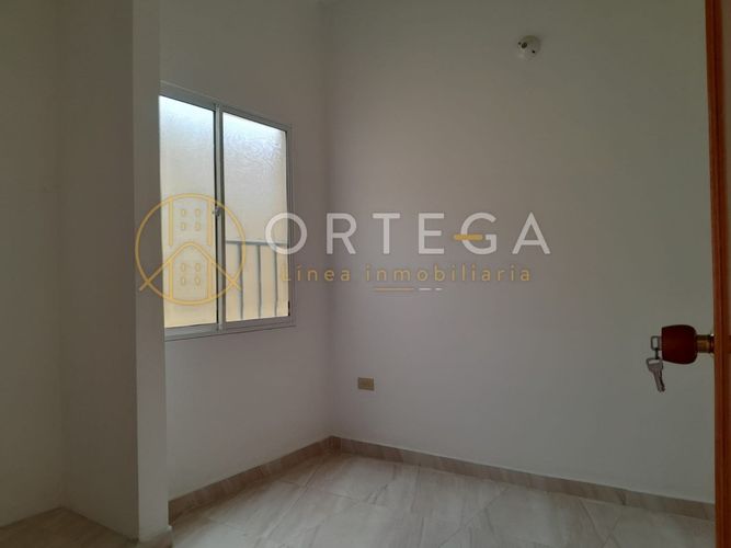 Apartamento de 3 alcobas en venta en Urbanizacion Cataluña, Girón, 43 m² · foto 7 de 10