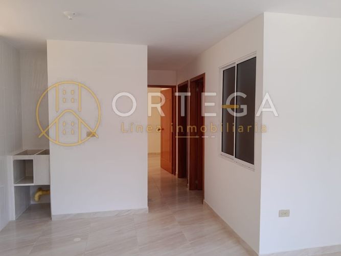 Apartamento de 3 alcobas en venta en Urbanizacion Cataluña, Girón, 43 m² · foto 4 de 10