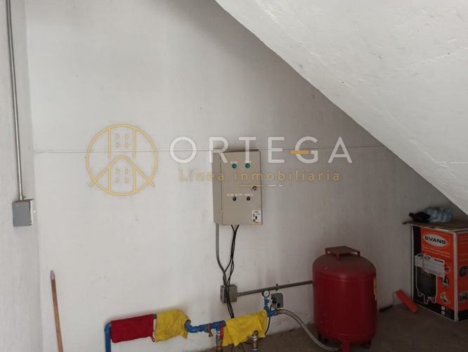 Bodega en arriendo en La Esmeralda, Girón, 380 m² · foto 4 de 23