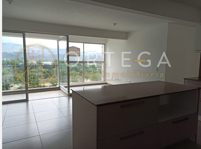 Apartamento de 3 alcobas en venta en Cañaveral, Floridablanca, 98 m² · foto 2 de 24