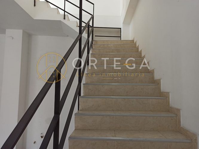 Bodega en arriendo en La Esmeralda, Girón, 380 m² · foto 11 de 23
