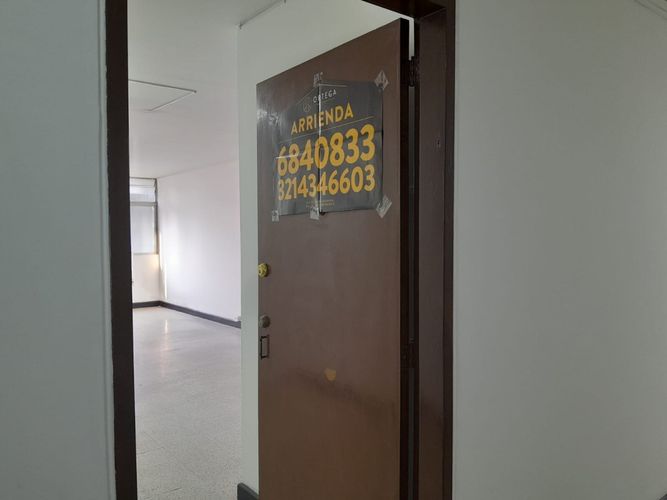 Oficina en arriendo en Centro, Bucaramanga, 42 m² · foto 2 de 10
