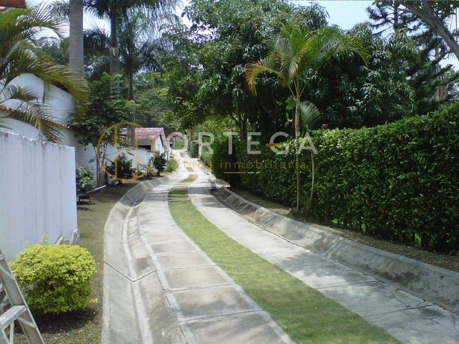 Lote en venta en Ruitoque, Piedecuesta, 1082 m² · foto 2 de 10