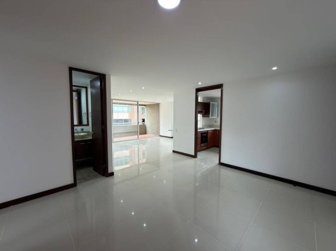 Apartamento de 3 alcobas en arriendo en Santa María De Los Ángeles, Medellín, 140 m² · foto 5 de 19