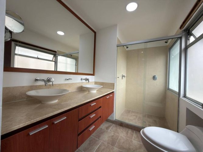 Apartamento de 3 alcobas en arriendo en Santa María De Los Ángeles, Medellín, 140 m² · foto 11 de 19