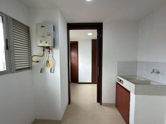 Apartamento de 3 alcobas en arriendo en Santa María De Los Ángeles, Medellín, 140 m² · foto 18 de 19