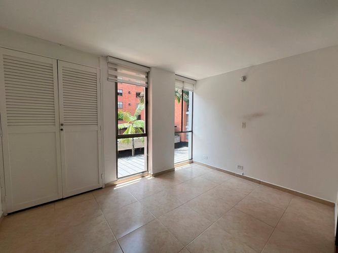 Apartamento de 3 alcobas en arriendo en El Poblado, Medellín, 79 m² · foto 6 de 16