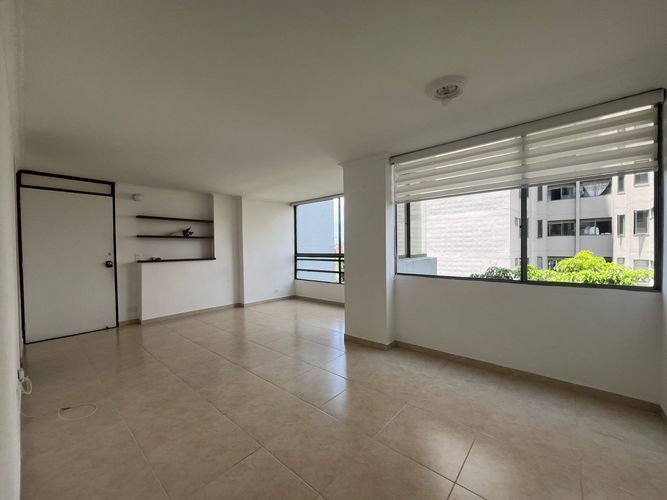 Apartamento de 3 alcobas en arriendo en El Poblado, Medellín, 79 m² · foto 3 de 16