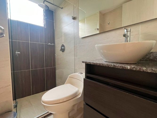 Apartamento de 3 alcobas en arriendo en El Poblado, Medellín, 79 m² · foto 15 de 16