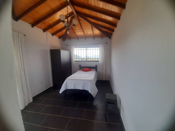 Casa de 3 alcobas en arriendo en Alto De La Virgen, Guarne, 120 m² · foto 11 de 24