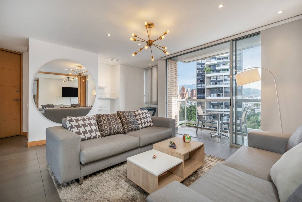 Apartamento en arriendo en Lalinde, Medellín · foto 5 de 20