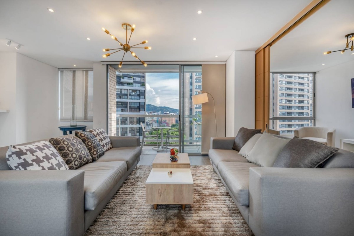 Apartamento en arriendo en Lalinde, Medellín · foto 6 de 20