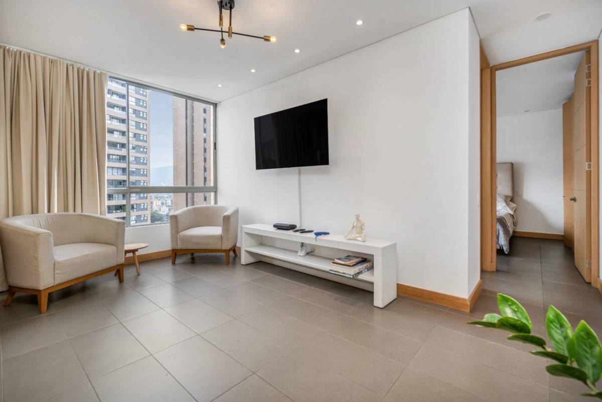 Apartamento en arriendo en Lalinde, Medellín · foto 7 de 20