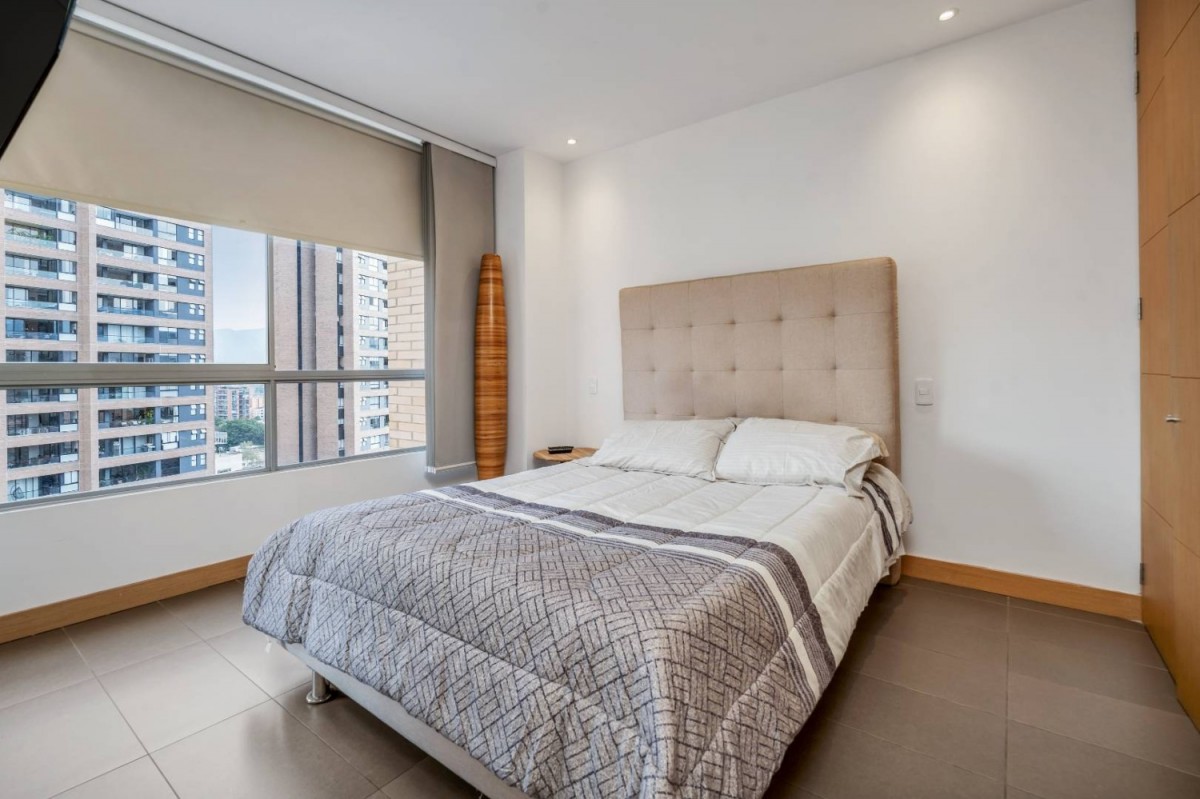 Apartamento en arriendo en Lalinde, Medellín · foto 16 de 20