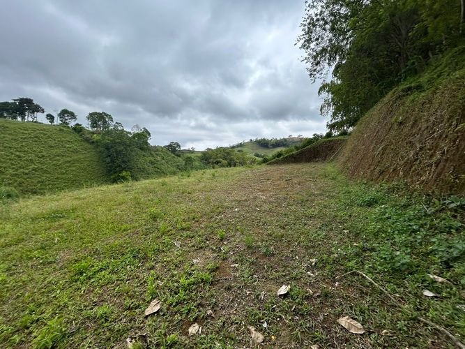 Lote en venta en Condina, Pereira, 2040 m² · foto 2 de 6