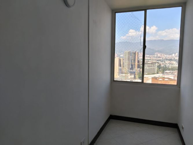 Apartamento de 3 alcobas en arriendo en El Poblado, Medellín, 65 m² · foto 13 de 20