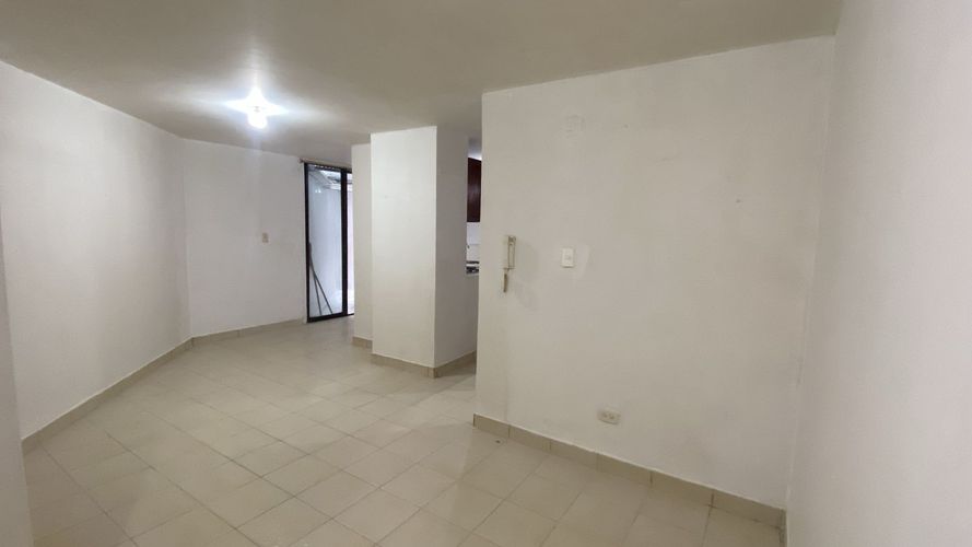 Apartaestudio en venta en Maraya, Pereira, 48 m² · foto 3 de 7