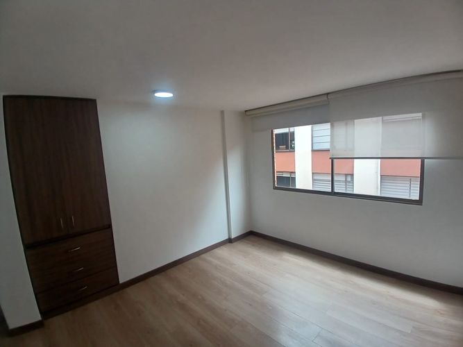 Apartamento de 4 alcobas en venta en La Carolina, Bogotá, 127 m² · foto 19 de 24