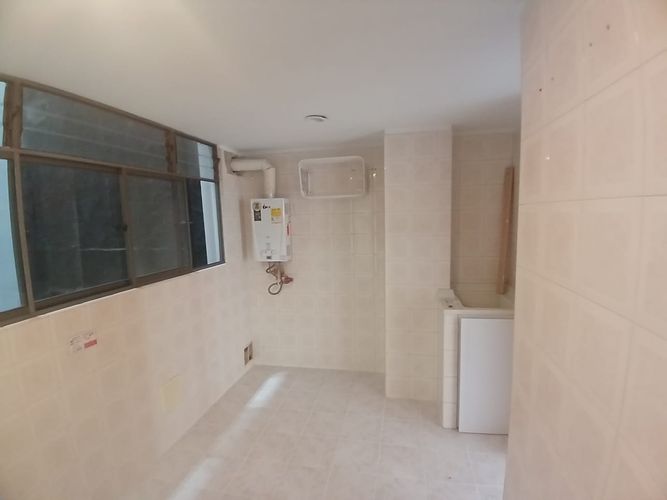 Apartamento de 4 alcobas en venta en La Carolina, Bogotá, 127 m² · foto 9 de 24