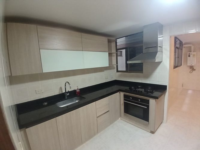 Apartamento de 4 alcobas en venta en La Carolina, Bogotá, 127 m² · foto 6 de 24