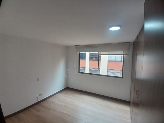 Apartamento de 4 alcobas en venta en La Carolina, Bogotá, 127 m² · foto 18 de 24