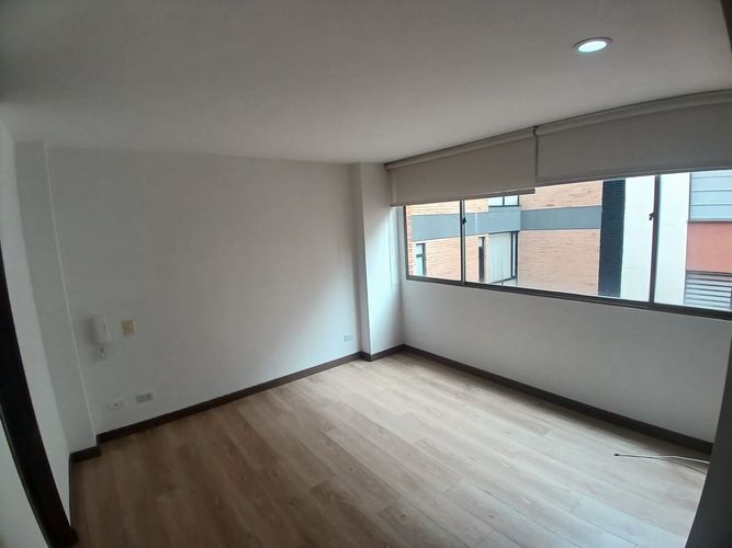 Apartamento de 4 alcobas en venta en La Carolina, Bogotá, 127 m² · foto 12 de 24