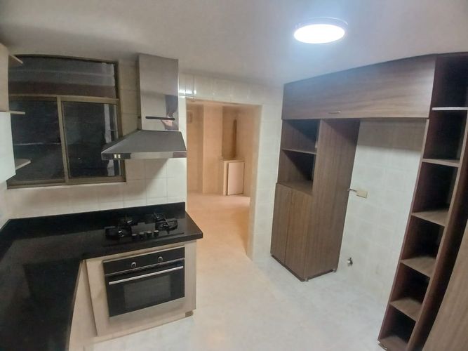 Apartamento de 4 alcobas en venta en La Carolina, Bogotá, 127 m² · foto 7 de 24