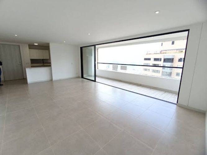 Apartamento de 3 alcobas en arriendo en Castropol, Medellín, 120 m² · foto 2 de 17