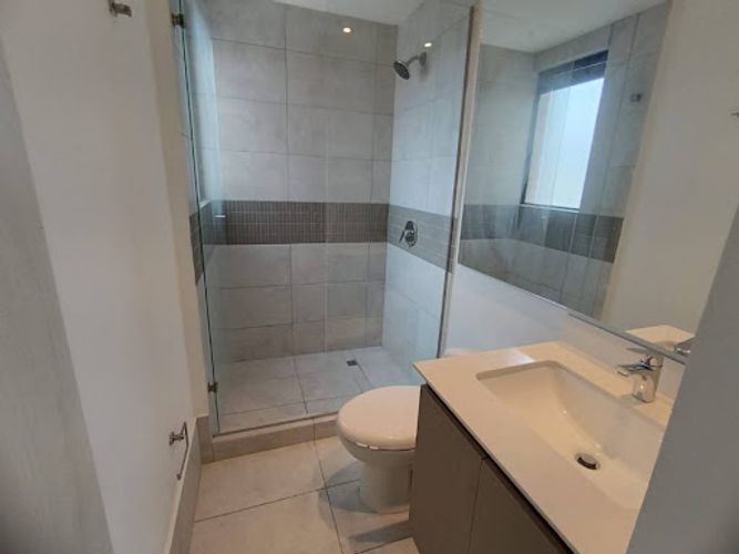 Apartamento de 3 alcobas en arriendo en Castropol, Medellín, 120 m² · foto 9 de 17