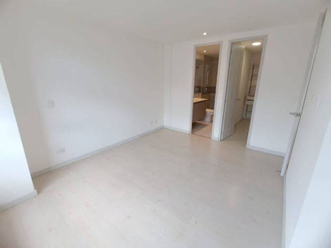 Apartamento de 3 alcobas en arriendo en Castropol, Medellín, 120 m² · foto 16 de 17