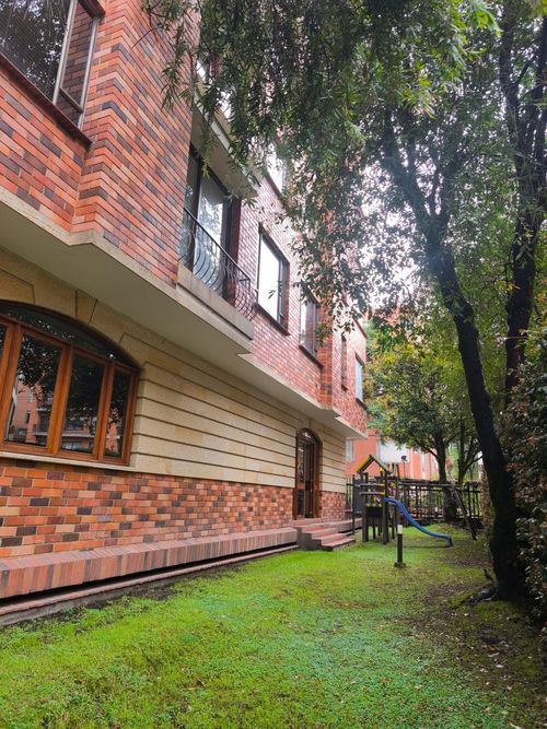Apartamento en venta en Chico Norte, Bogotá · foto 2 de 24
